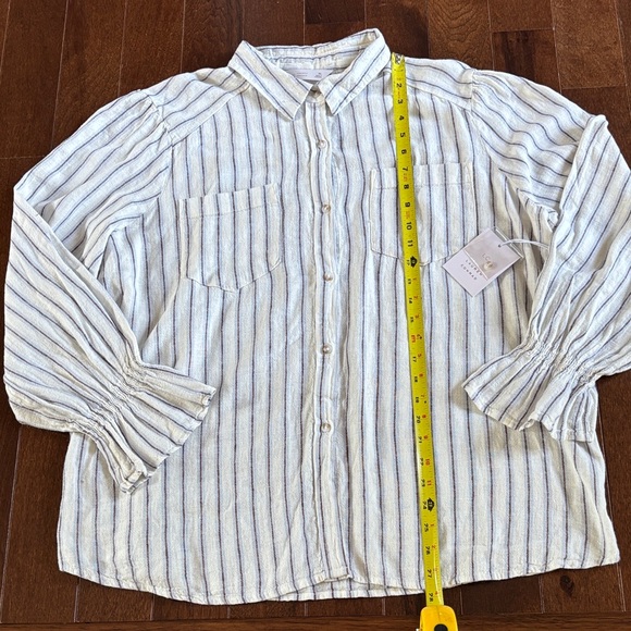 LC Lauren Conrad Button Down Shirt - Picture 6 of 11